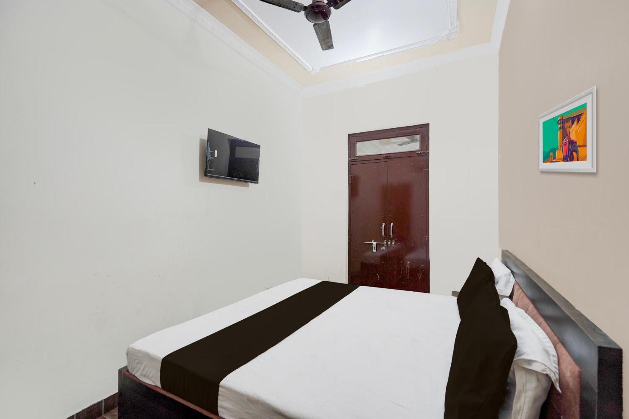 Oyo Hotel Maharaja Palace Мератх Экстерьер фото