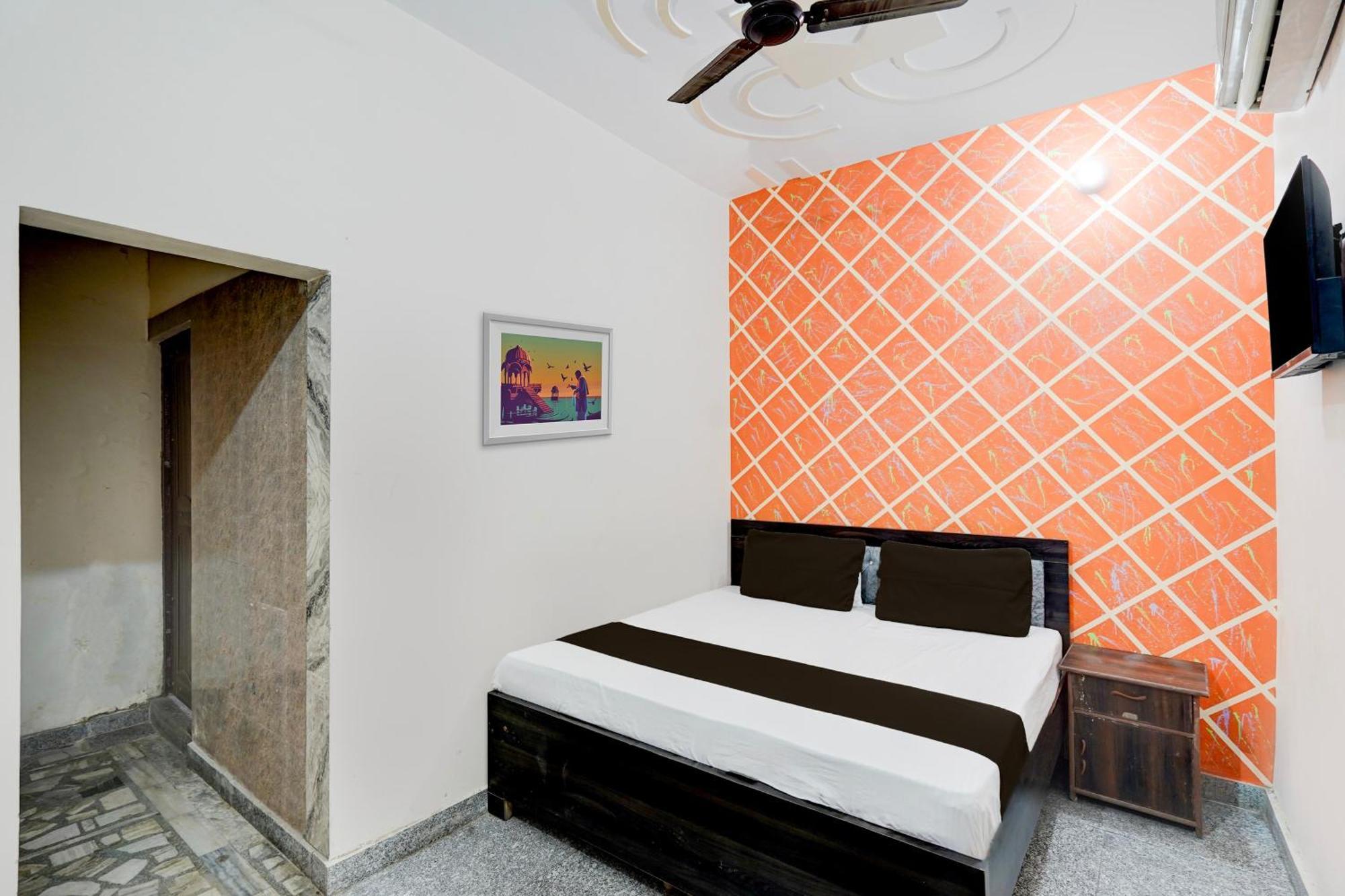 Oyo Hotel Maharaja Palace Мератх Экстерьер фото