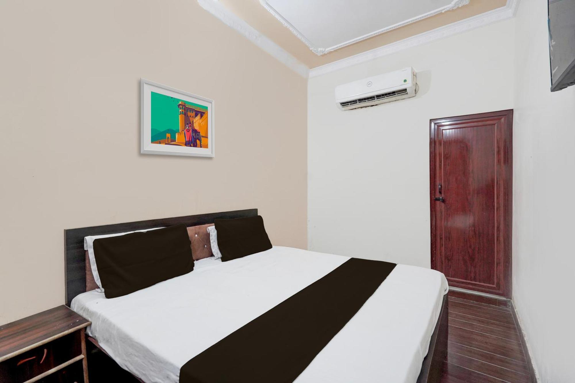 Oyo Hotel Maharaja Palace Мератх Экстерьер фото